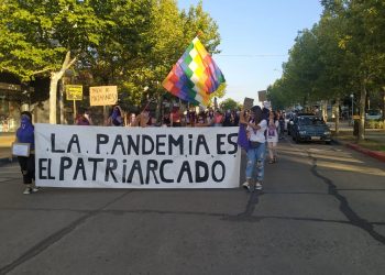 En Fray Bentos se realizó marcha en el marco del Día Internacional de la Mujer.