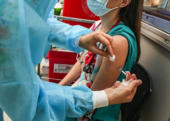 Camino a la “inmunidad de rebaño”: el 70% de los uruguayos está vacunado o inscripto para ser inoculado.