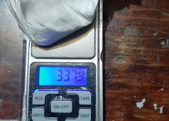 Condenada a 5 años de penitenciaría por tráfico de estupefacientes y armas.