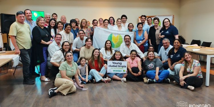 Cierre del ciclo Municipio en los Barrios con la presencia del Intendente Levratto