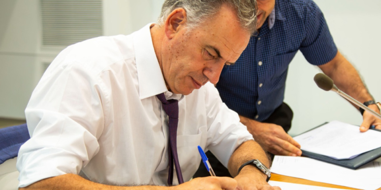 Gobierno decidió rescindir contrato con astillero Cardama